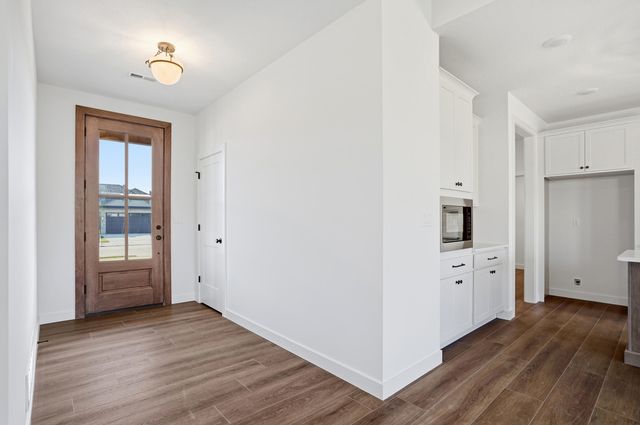 7310 W GOLDEN WILLOW DR, Columbia, MO 65202