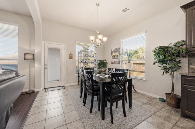 140 Chestnut Road, Waxahachie, TX 75165