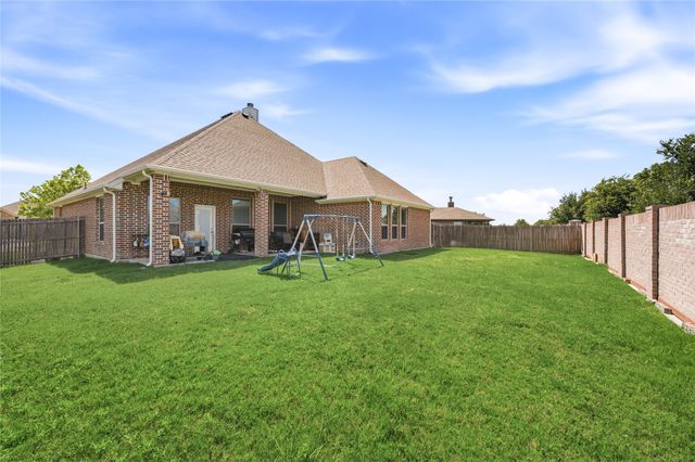 140 Chestnut Road, Waxahachie, TX 75165