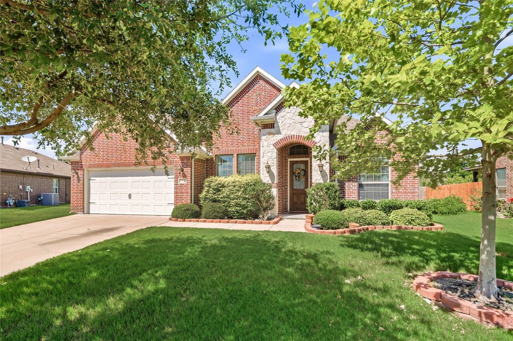 140 Chestnut Road, Waxahachie, TX 75165