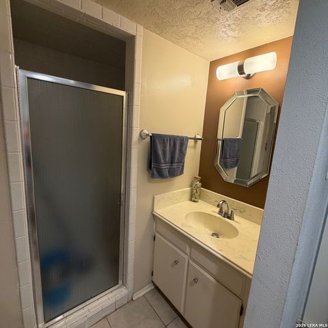 7123 Thrush View Ln Apt 17, San Antonio, TX 78209