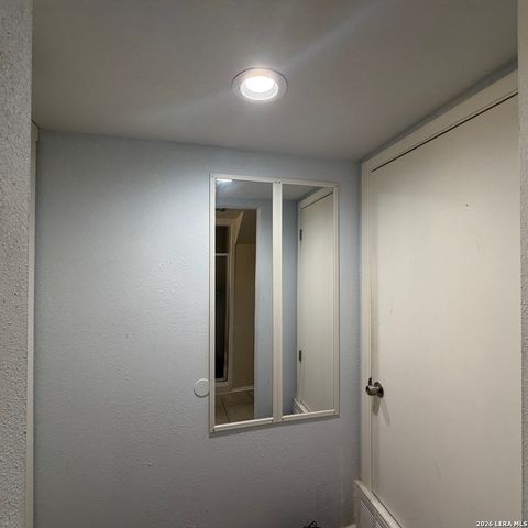 7123 Thrush View Ln Apt 17, San Antonio, TX 78209