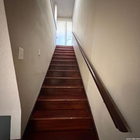 7123 Thrush View Ln Apt 17, San Antonio, TX 78209