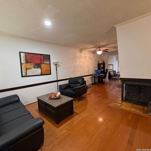 7123 Thrush View Ln Apt 17, San Antonio, TX 78209