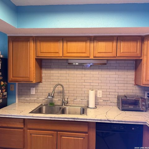 7123 Thrush View Ln Apt 17, San Antonio, TX 78209