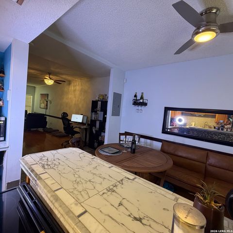 7123 Thrush View Ln Apt 17, San Antonio, TX 78209