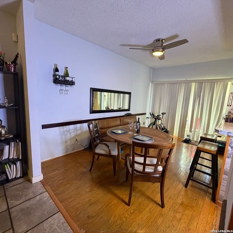 7123 Thrush View Ln Apt 17, San Antonio, TX 78209