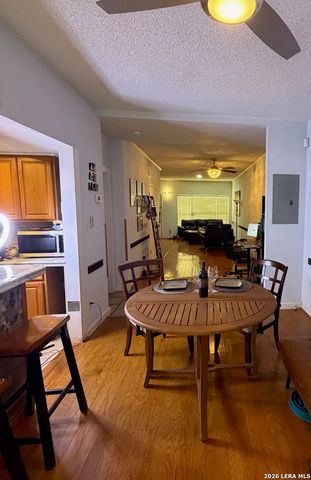 7123 Thrush View Ln Apt 17, San Antonio, TX 78209