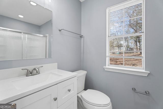 6149 Pembroke Dr, Rex, GA 30273