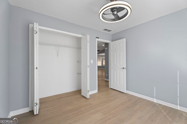 6149 Pembroke Dr, Rex, GA 30273