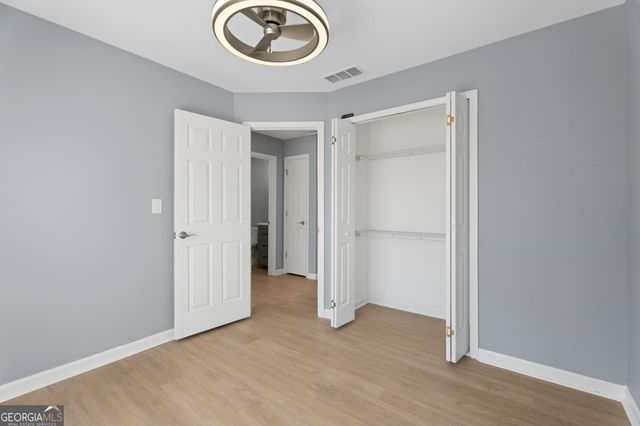 6149 Pembroke Dr, Rex, GA 30273