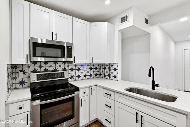 5671 VERBENA Road, Jacksonville, FL 32209