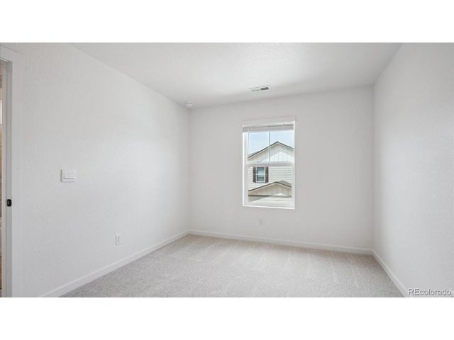 341 N Bersshine St, Watkins, CO 80137