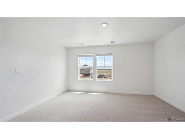 341 N Bersshine St, Watkins, CO 80137