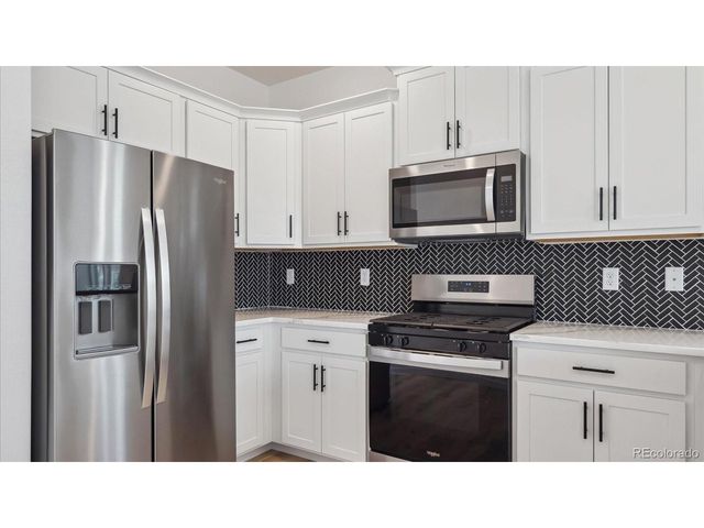 341 N Bersshine St, Watkins, CO 80137
