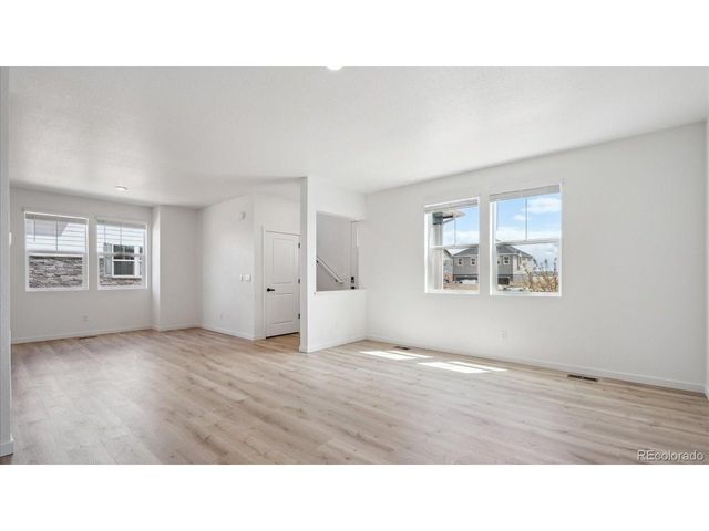 341 N Bersshine St, Watkins, CO 80137