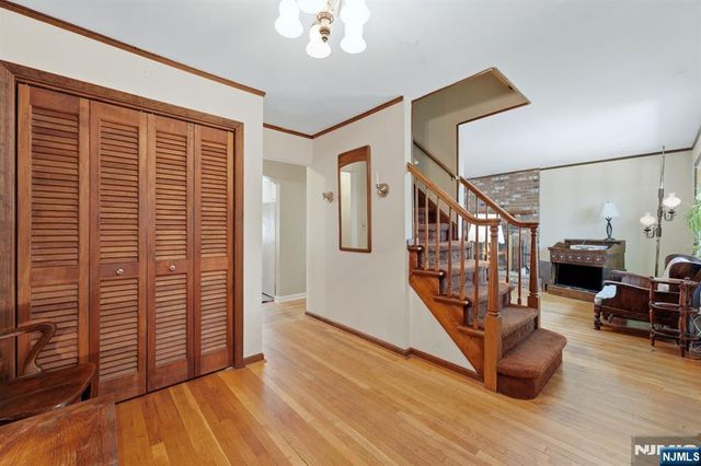 288 Montana Street, Paramus, NJ 07652
