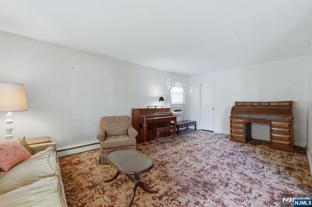 288 Montana Street, Paramus, NJ 07652