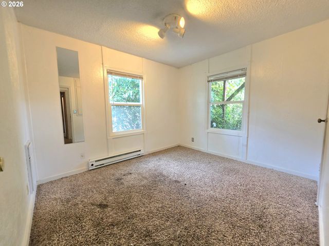 2655 KINCAID St, Eugene, OR 97405