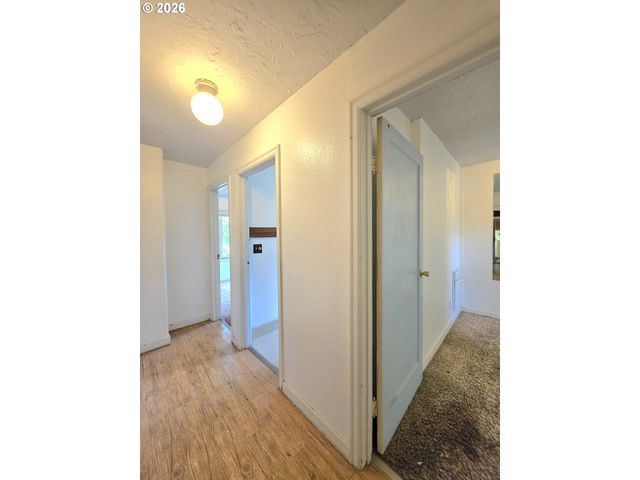 2655 KINCAID St, Eugene, OR 97405