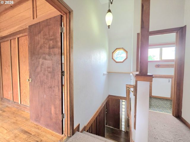 2655 KINCAID St, Eugene, OR 97405