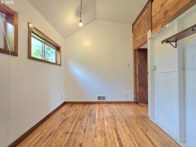 2655 KINCAID St, Eugene, OR 97405
