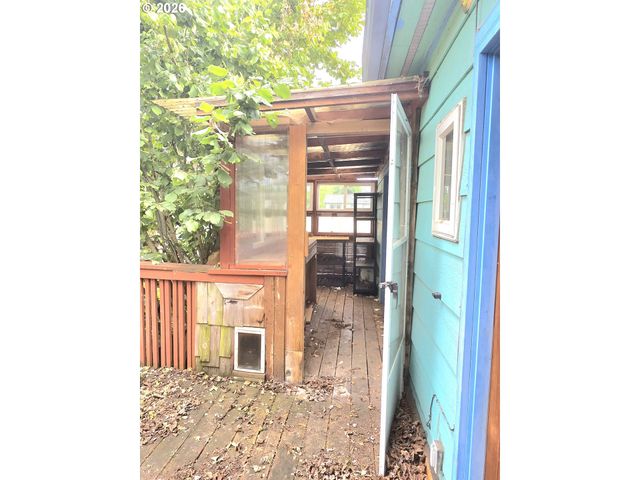 2655 KINCAID St, Eugene, OR 97405