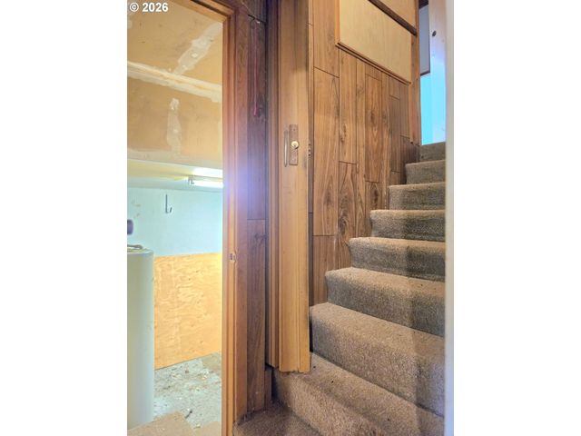 2655 KINCAID St, Eugene, OR 97405