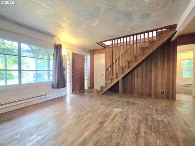 2655 KINCAID St, Eugene, OR 97405