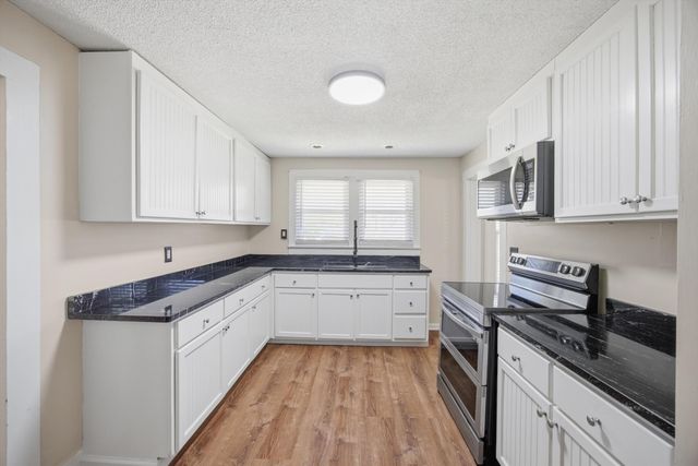 4147 Bonny Oaks Drive, Chattanooga, TN 37406