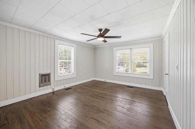 4147 Bonny Oaks Drive, Chattanooga, TN 37406