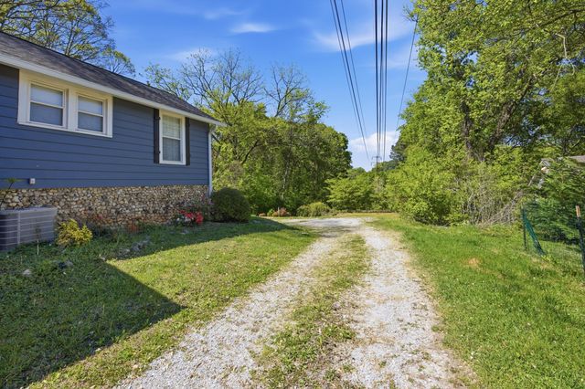 4147 Bonny Oaks Drive, Chattanooga, TN 37406