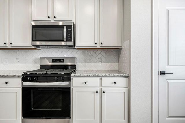 15634 Honey Cove Drive, Conroe, TX 77303