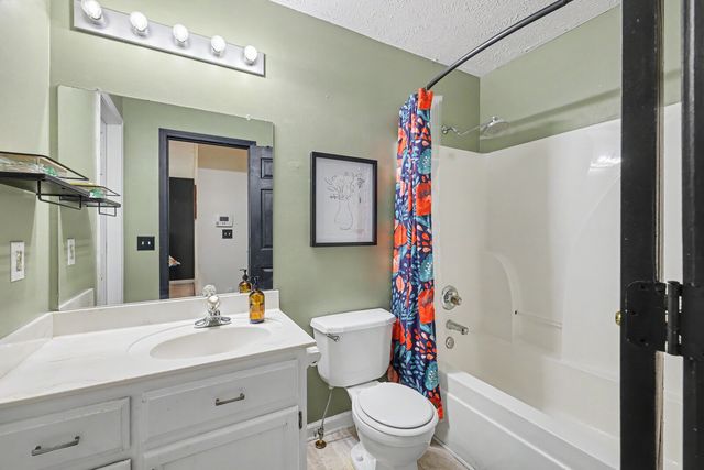 718 Paige Ct, Columbia, TN 38401