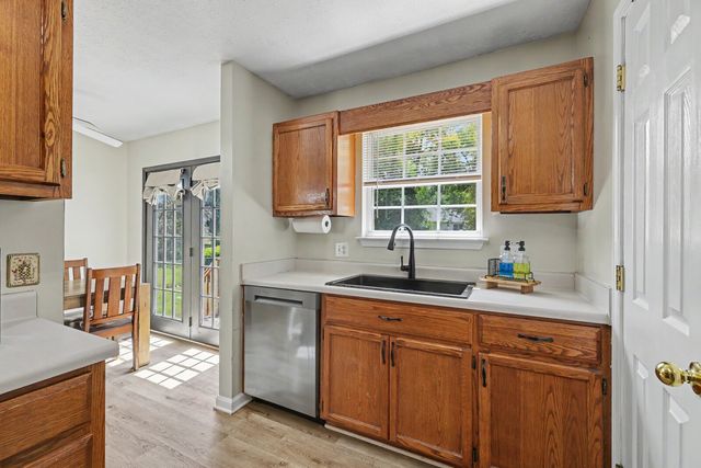 718 Paige Ct, Columbia, TN 38401