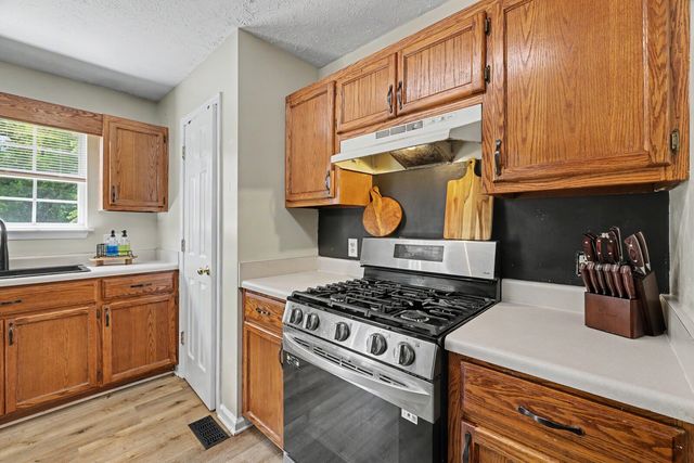 718 Paige Ct, Columbia, TN 38401