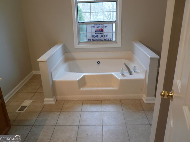 685 NE Coventry Township Ln Lane NE, Marietta, GA 30062