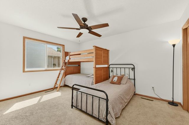5867 Kingsbury Drive NW, Rochester, MN 55901