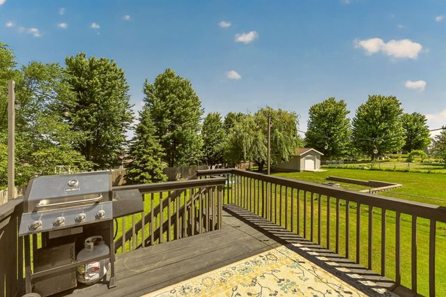 5867 Kingsbury Drive NW, Rochester, MN 55901