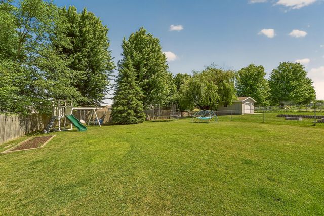 5867 Kingsbury Drive NW, Rochester, MN 55901