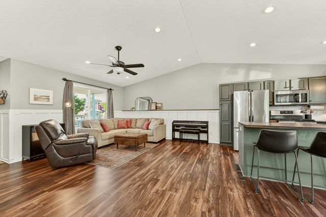 5867 Kingsbury Drive NW, Rochester, MN 55901