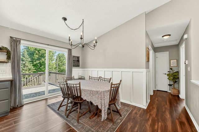 5867 Kingsbury Drive NW, Rochester, MN 55901