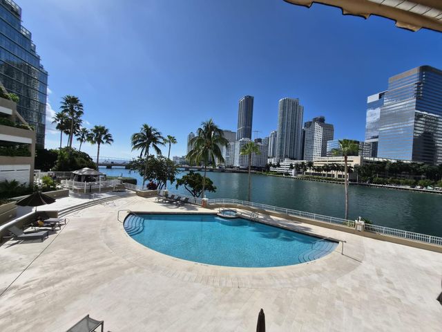 701 Brickell Key Boulevard 2008, Miami, FL 33131