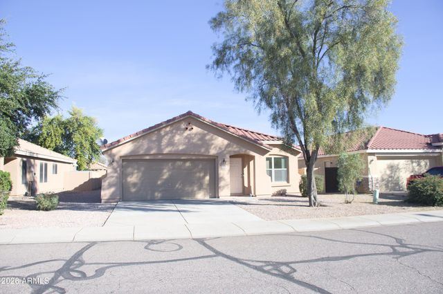2716 W Allens Peak Drive, San Tan Valley, AZ 85144