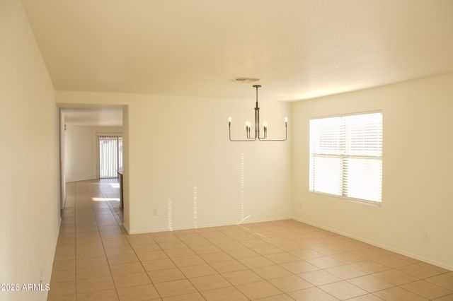 2716 W Allens Peak Drive, San Tan Valley, AZ 85144