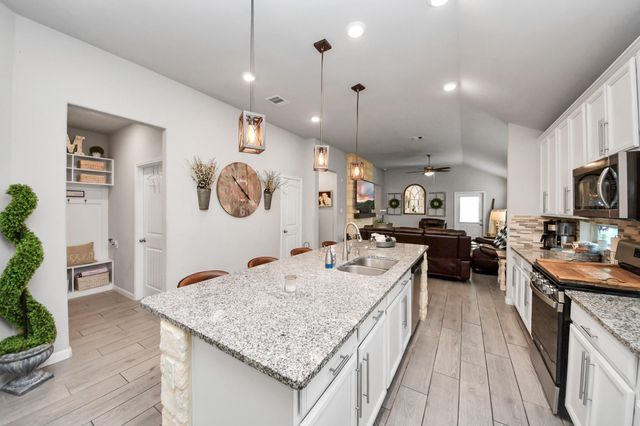 550 Winburn Tide Lane, La Porte, TX 77571