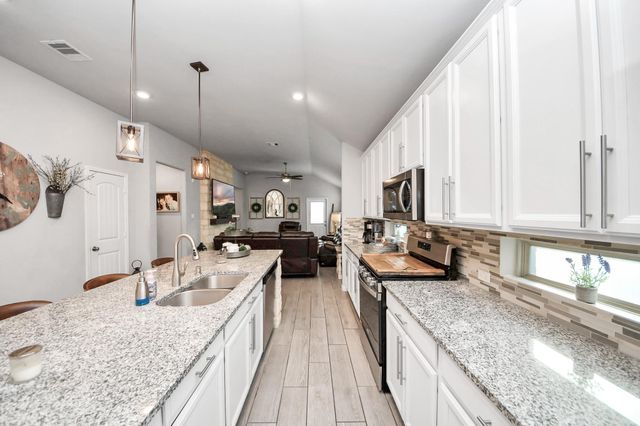 550 Winburn Tide Lane, La Porte, TX 77571