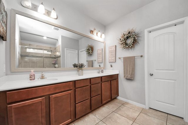 550 Winburn Tide Lane, La Porte, TX 77571