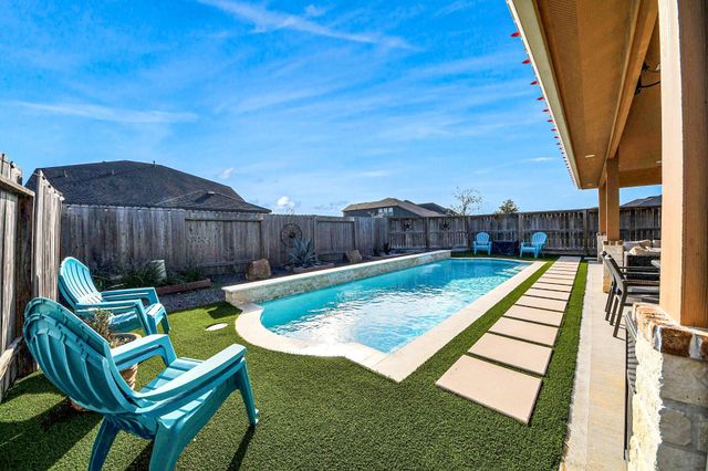 550 Winburn Tide Lane, La Porte, TX 77571