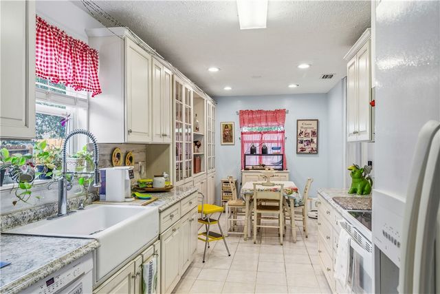 1110 13th Avenue SW, Vero Beach, FL 32962